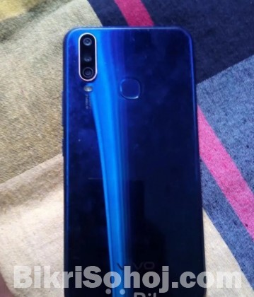 Vivo y12